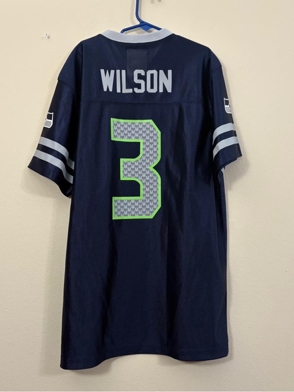 NFL Seattle Seahawks Russell Wilson #3 Kids Jersey XL 14-16 blue football